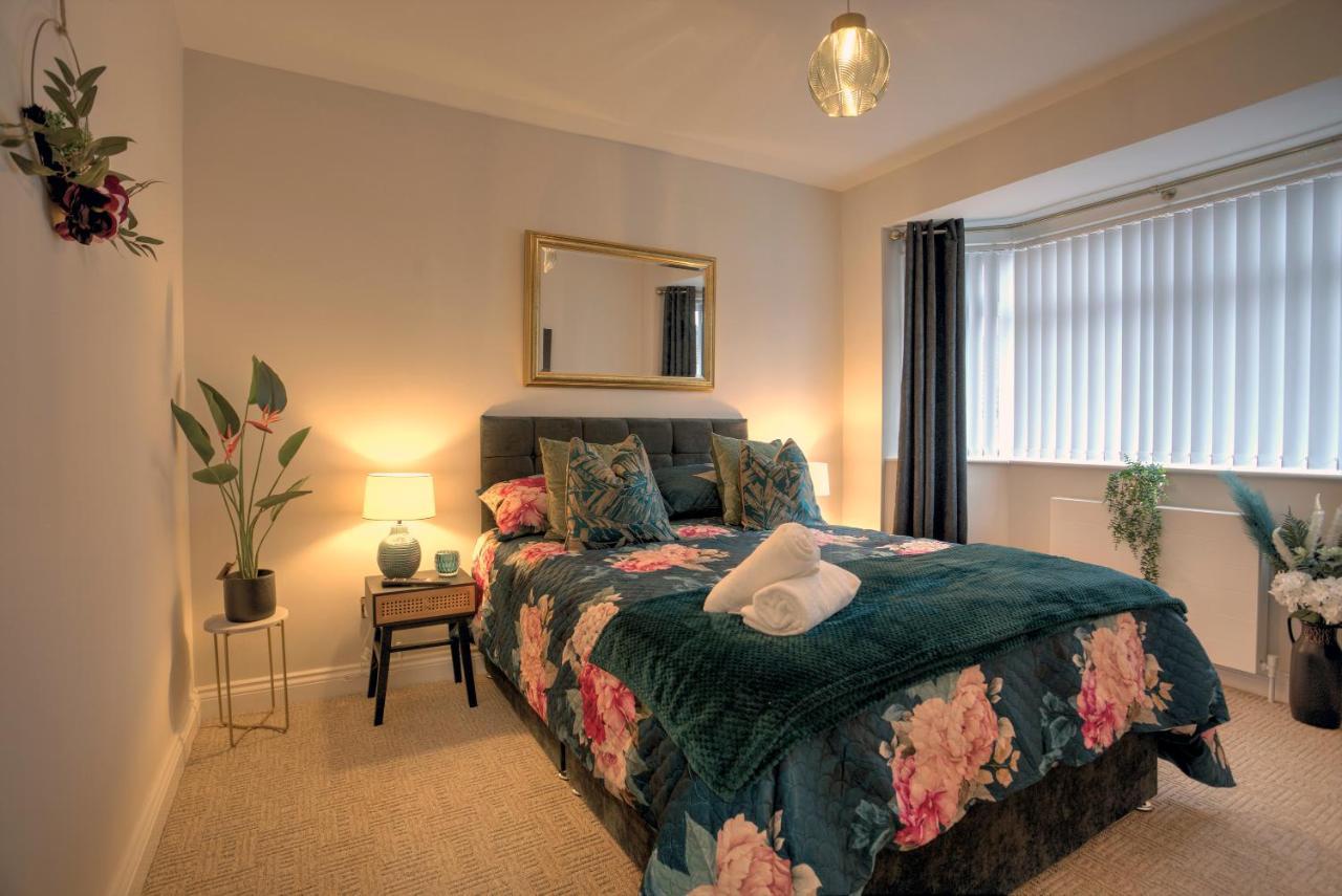 The Belfast Boutique Central Cozy Sleeps7 (Adults Only) Eksteriør billede
