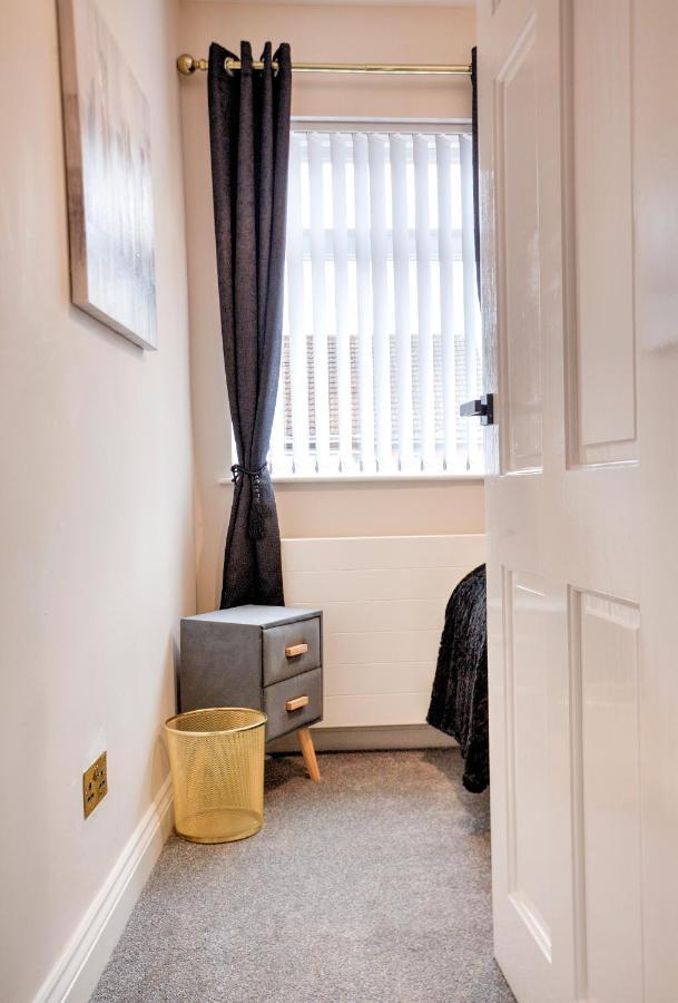 The Belfast Boutique Central Cozy Sleeps7 (Adults Only) Eksteriør billede
