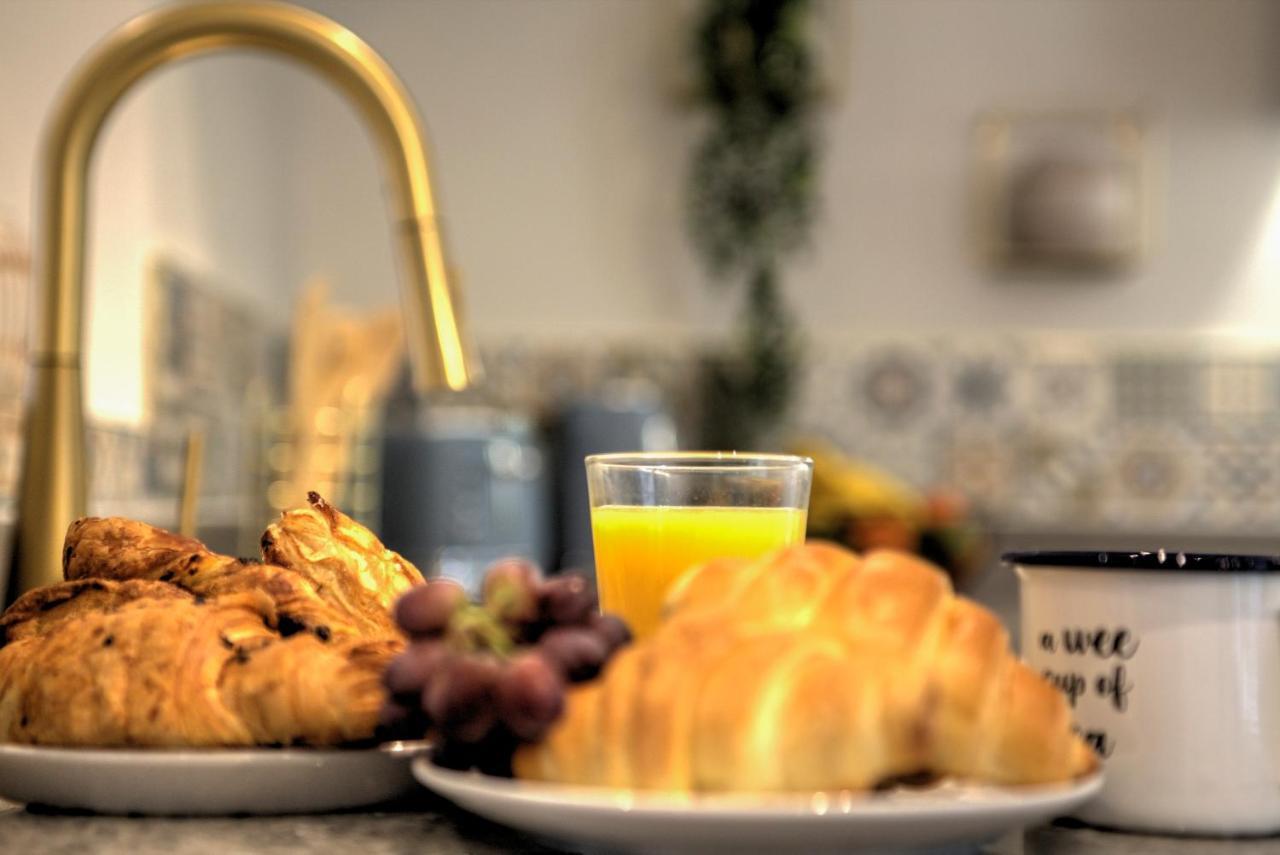 The Belfast Boutique Central Cozy Sleeps7 (Adults Only) Eksteriør billede