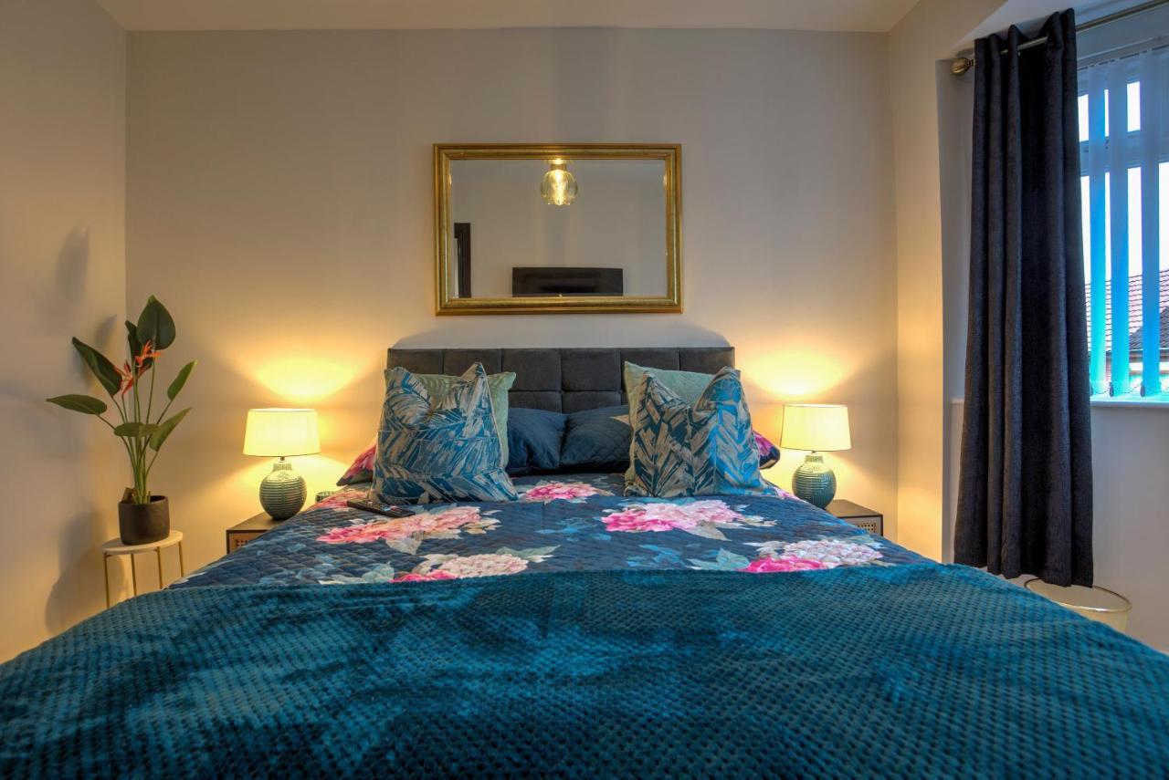 The Belfast Boutique Central Cozy Sleeps7 (Adults Only) Eksteriør billede